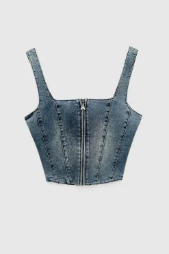 Top z elastycznego denimu