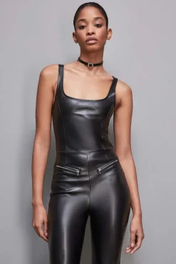 Wąski kombinezon w stylu glam rock